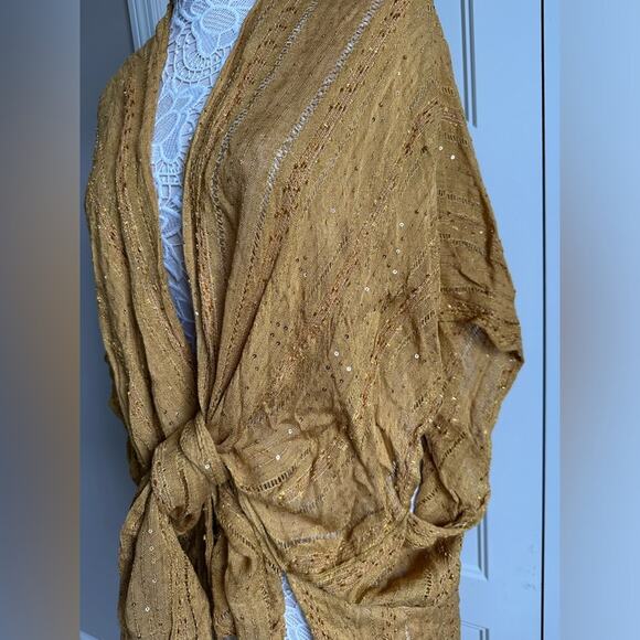 Free People Sequin Day Dream Kimono Gold - Picture 7 of 12